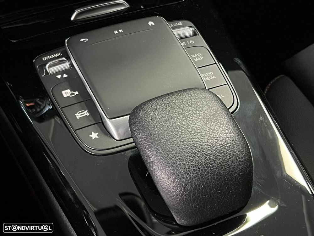 Mercedes-Benz CLA 250 e AMG Line - 17
