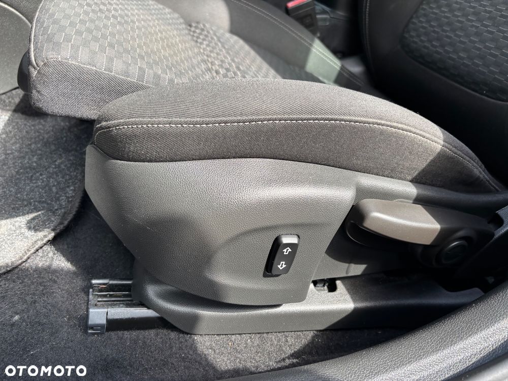 Opel Astra 1.6 D (CDTI) Start/Stop Innovation - 22