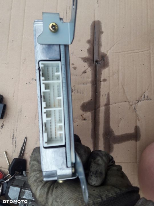 Mazda 323 323f 00-03 Komputer Sterownik 1.6 ZM39 - 3