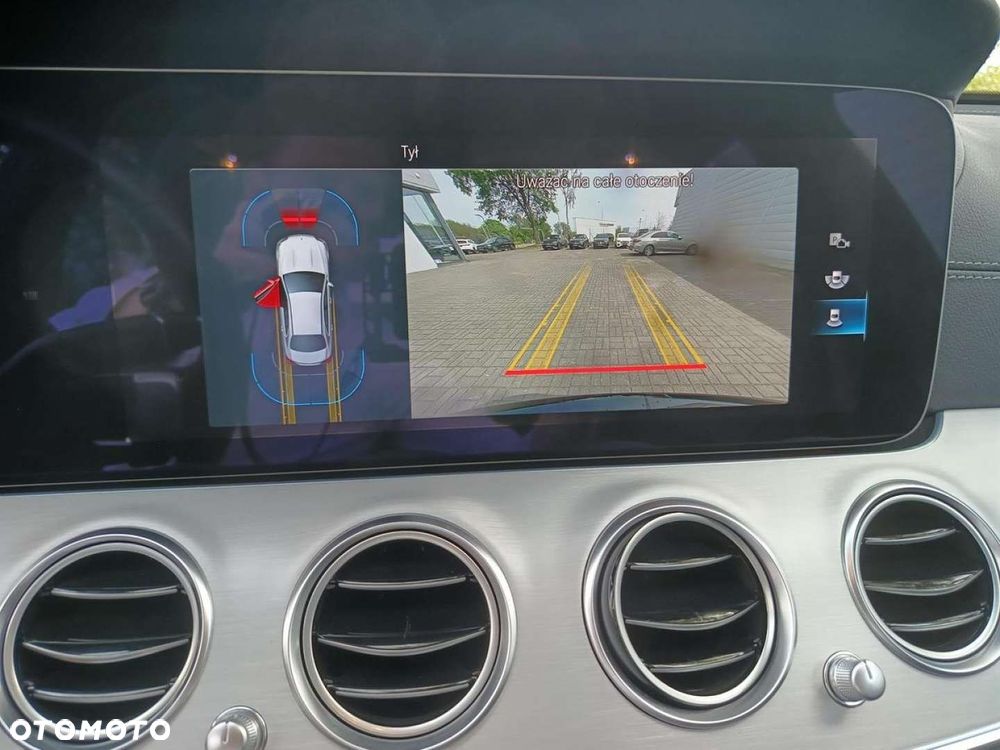 Mercedes-Benz Klasa E - 18