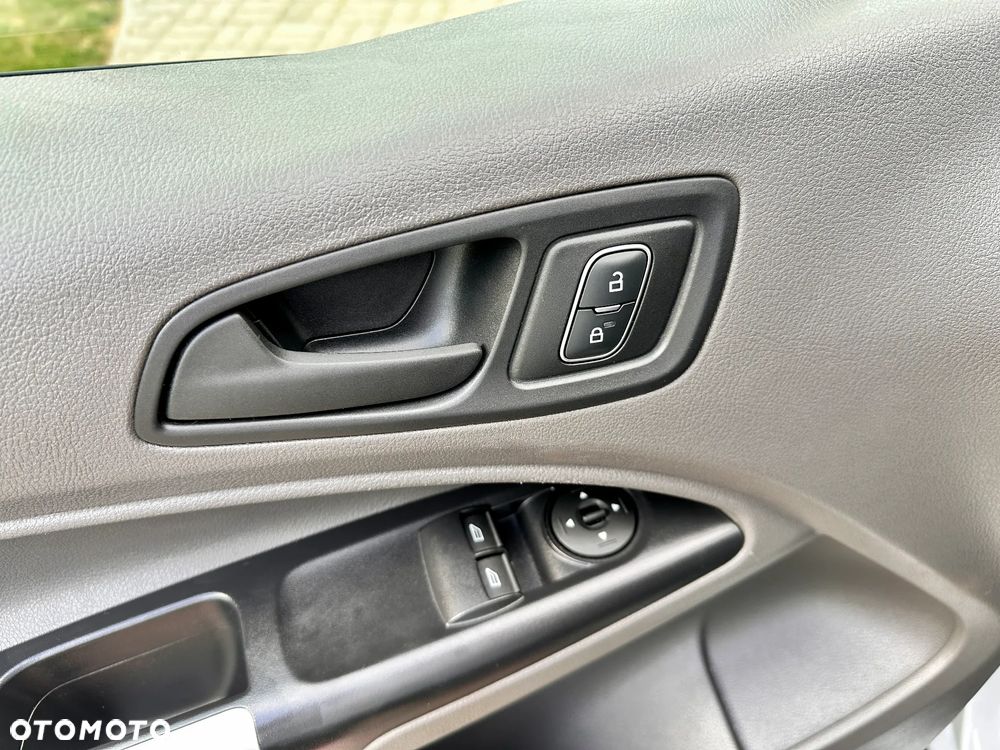 Ford TRANSIT CONNECT - 12