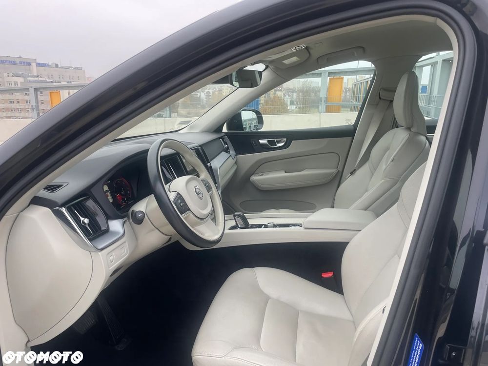 Volvo XC 60 D5 SCR AWD Inscription - 25