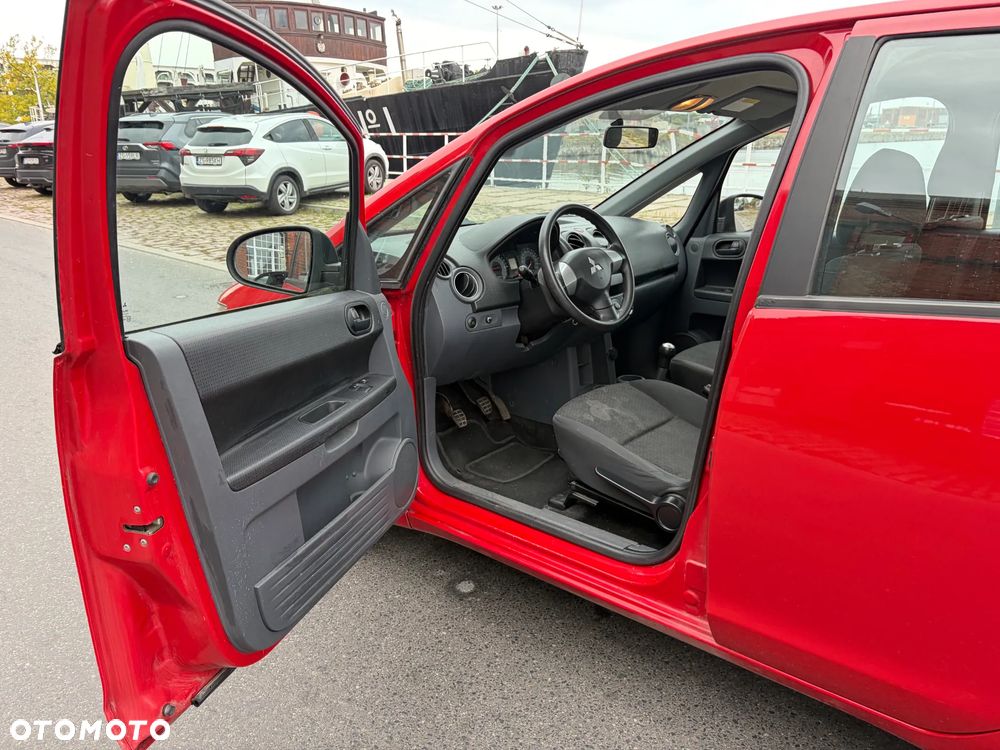 Mitsubishi Colt - 7