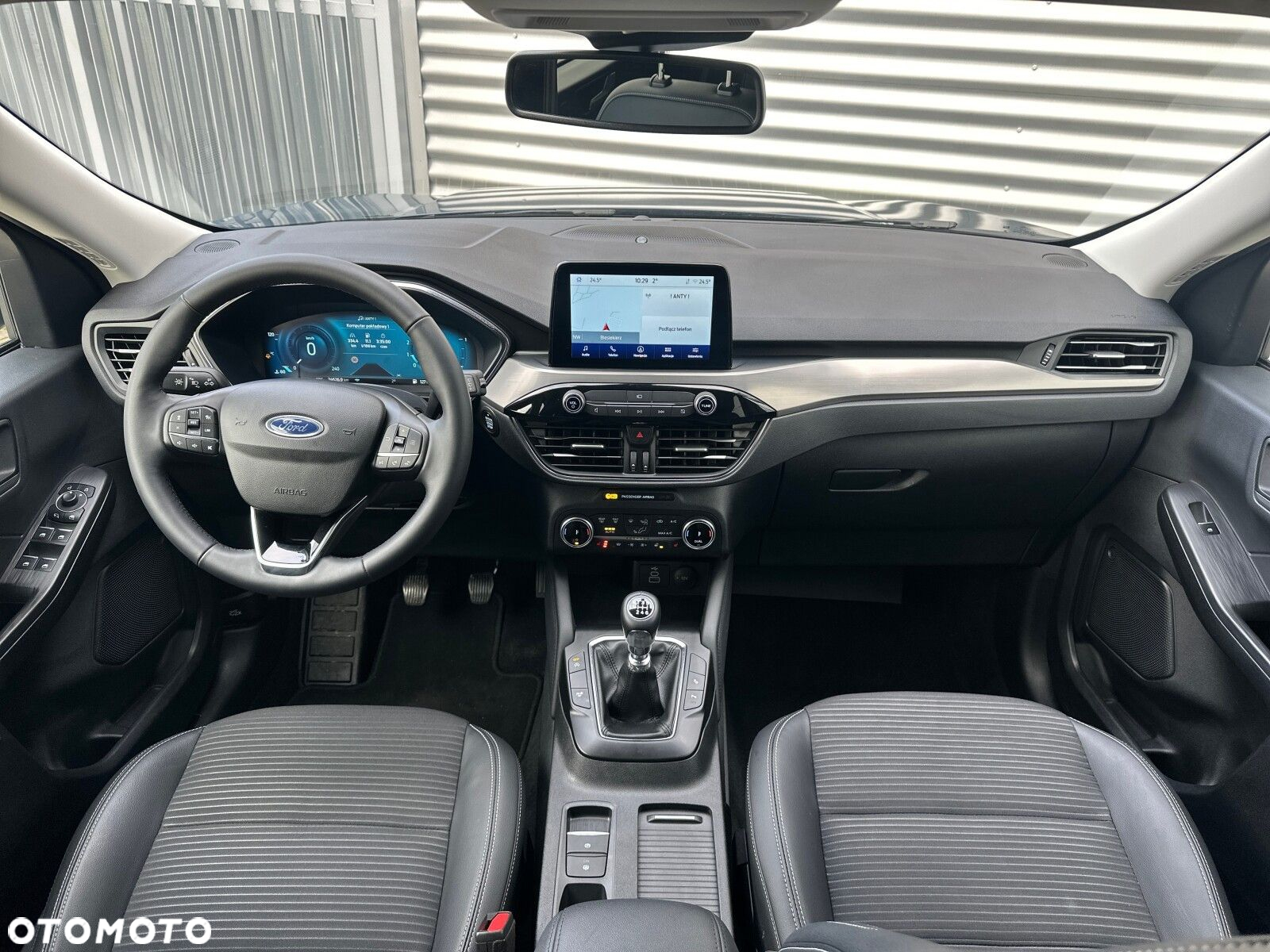 Ford Kuga 1.5 EcoBoost FWD Titanium X - 22