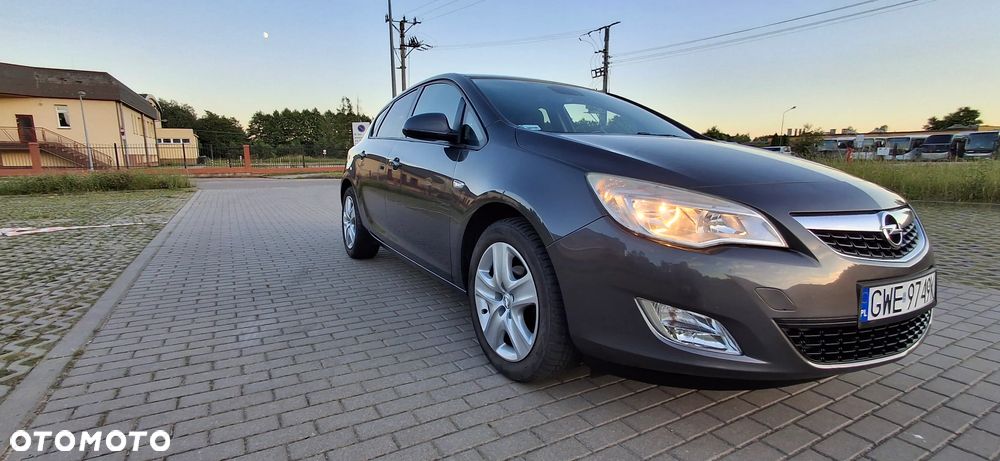 Opel Astra 1.4 T Cosmo S&S - 22