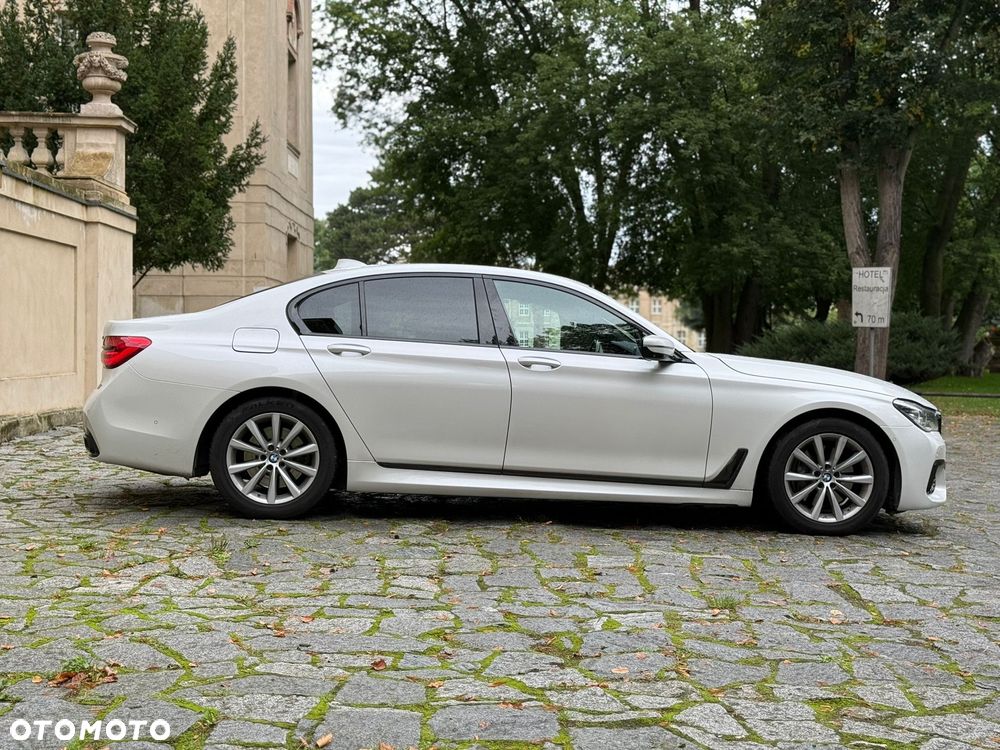 BMW Seria 7 740d xDrive - 4