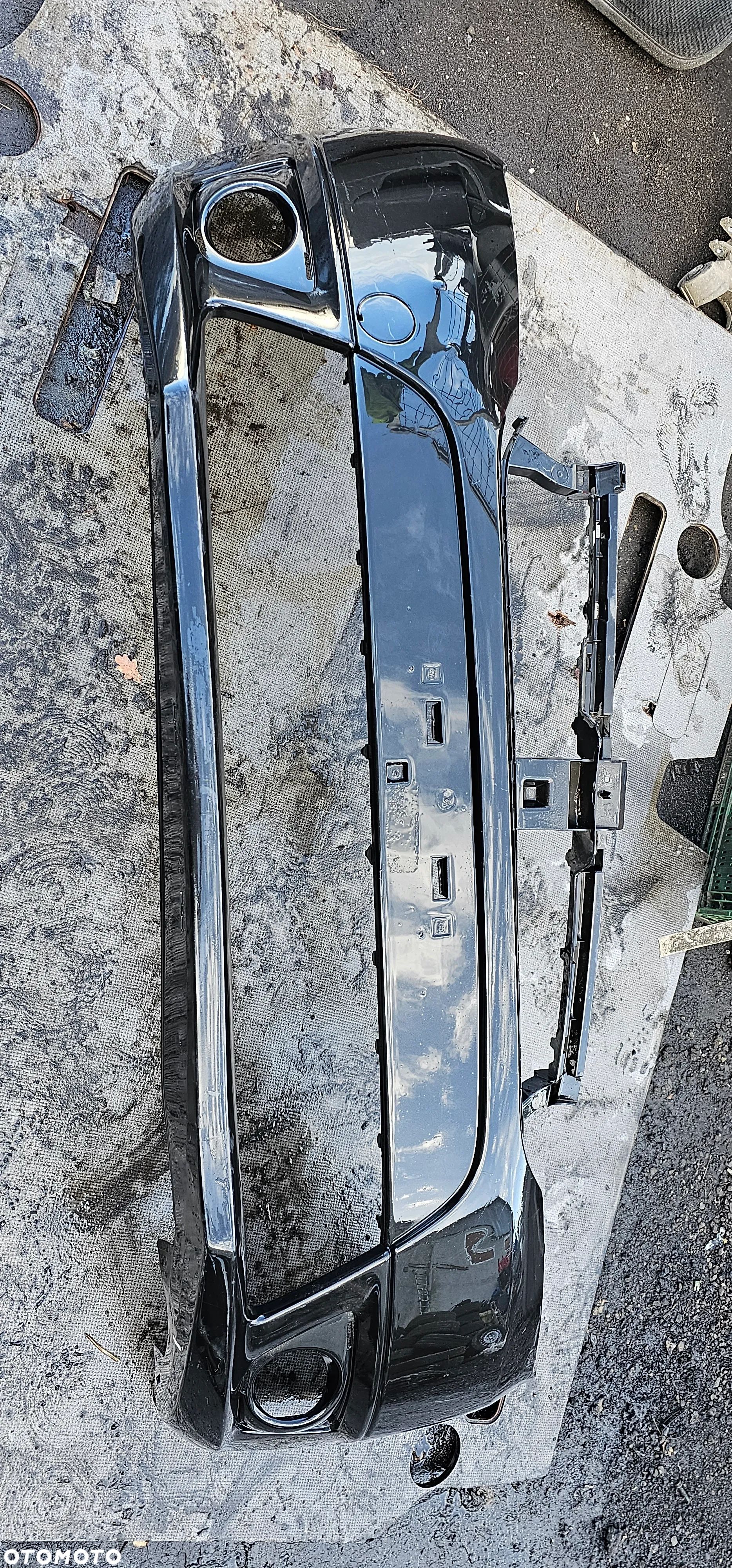 Zderzak przedni przód Dacia Sandero II - 1