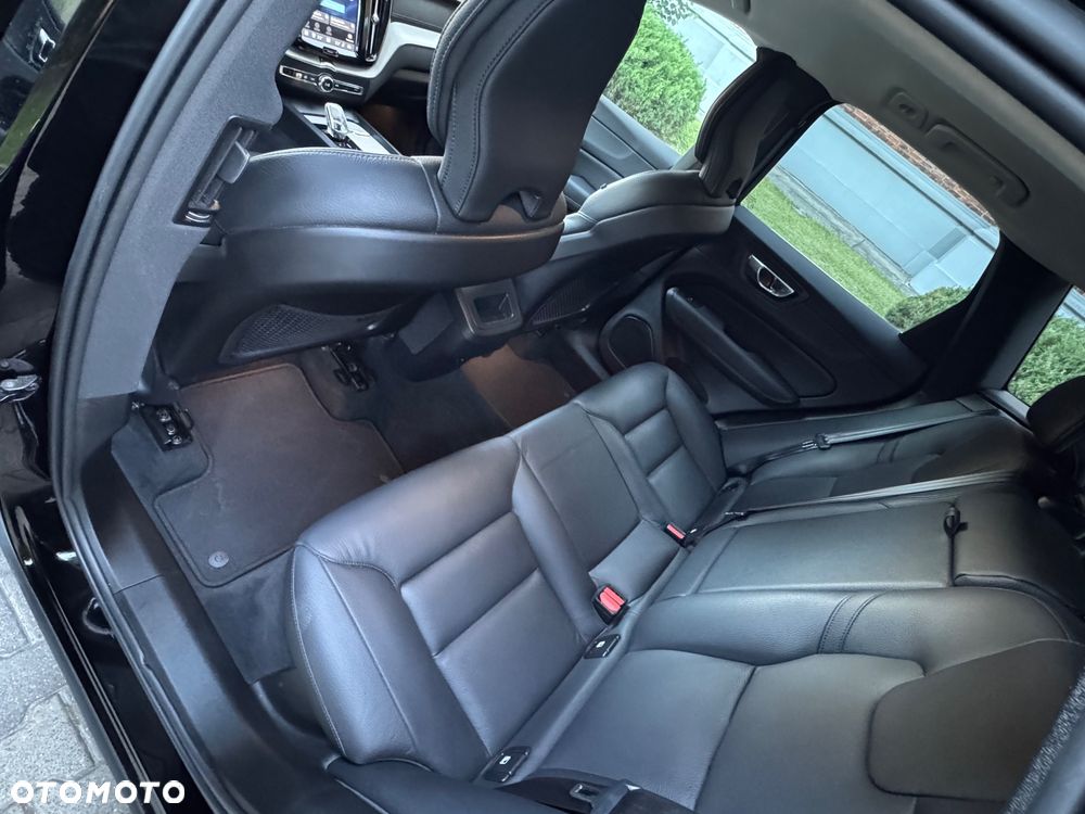 Volvo XC 60 B4 D Inscription - 15