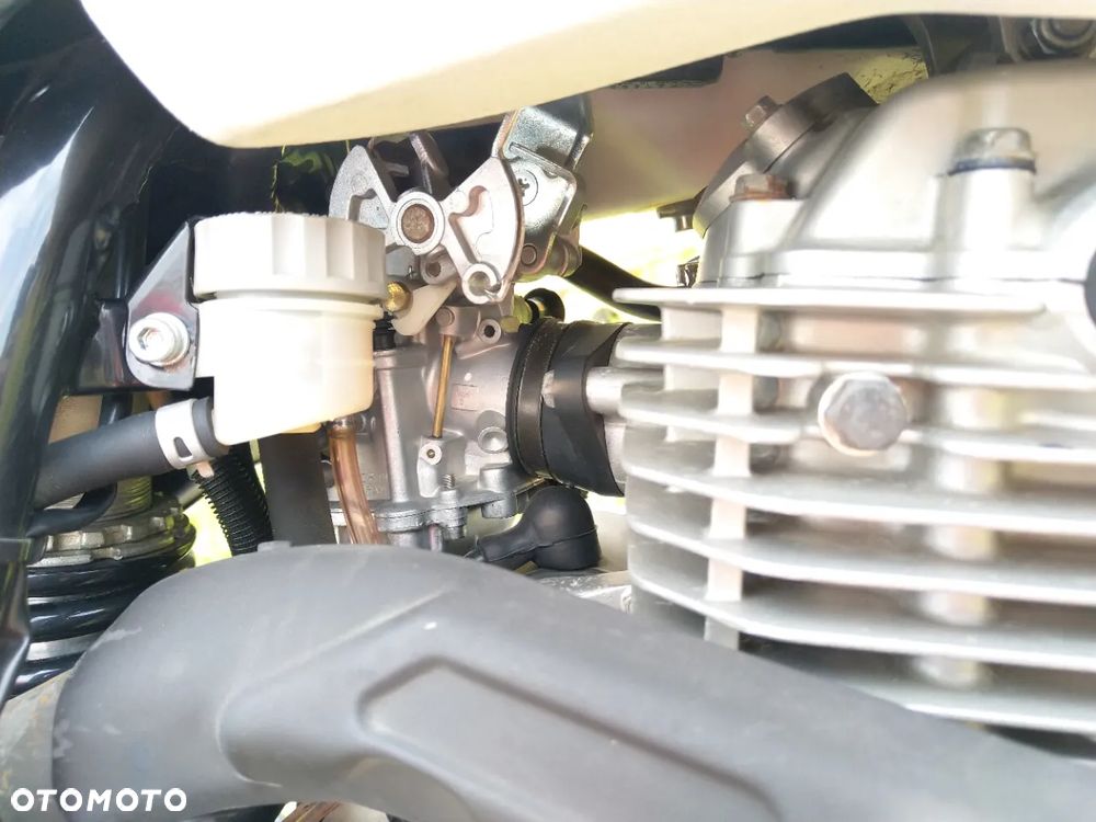 Suzuki DR - 4