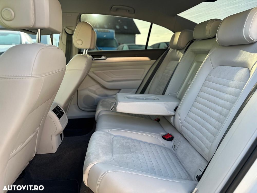 Volkswagen Passat 2.0 TSI OPF DSG 4Motion Elegance - 21