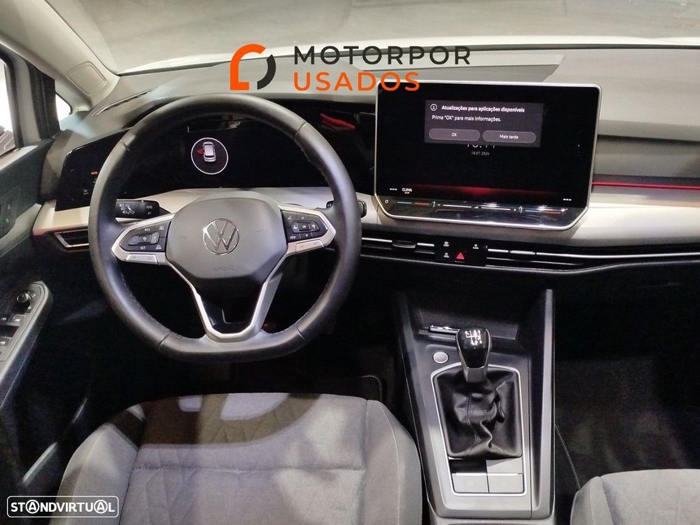 Volkswagen Golf 1.5 TSI Urban — fotografia 8