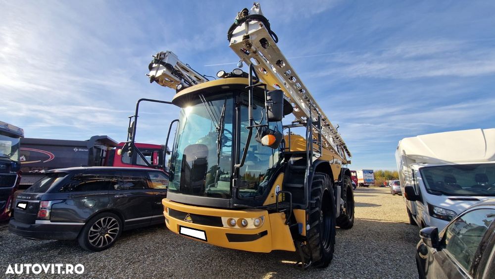 Challenger ROGATOR 635 SPRAYER - 1