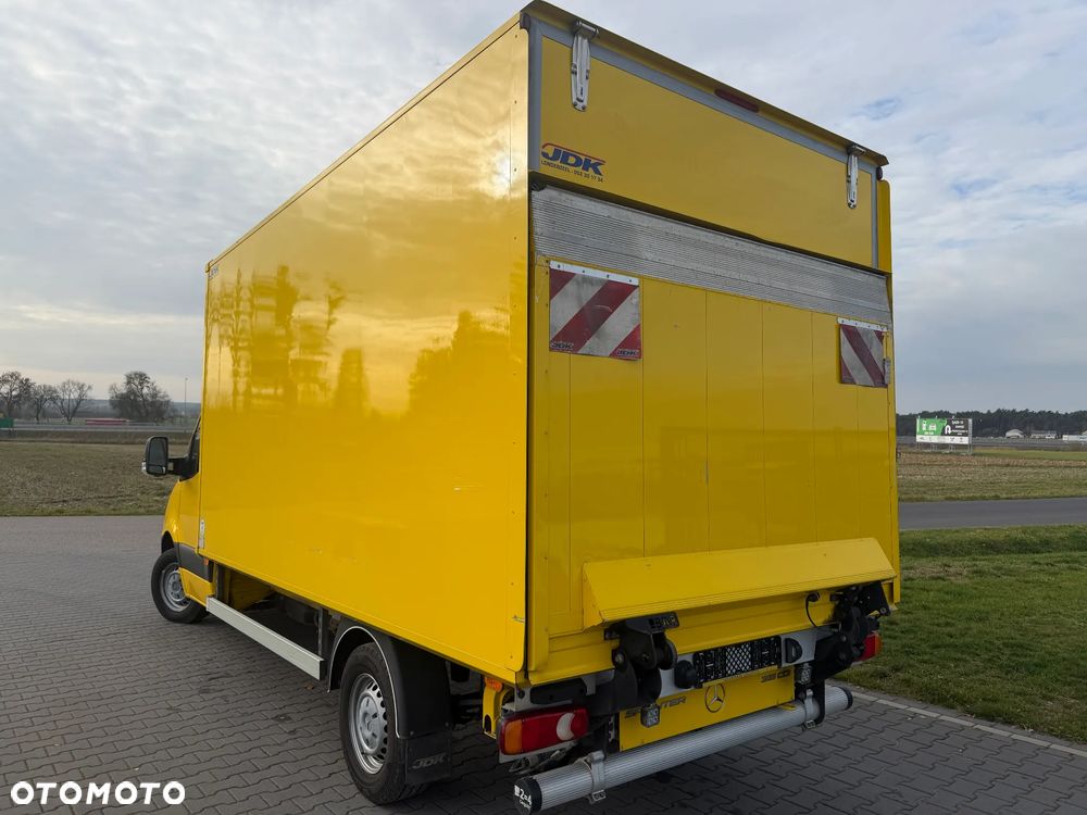 Mercedes-Benz Sprinter - 9