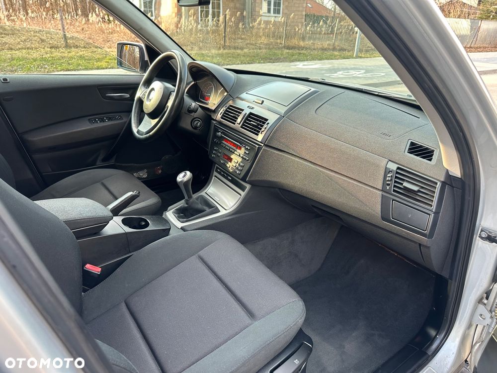 BMW X3 xDrive20i - 29