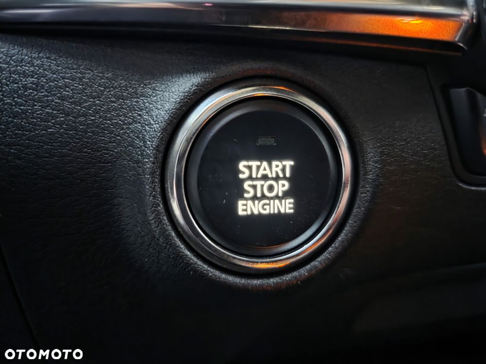 Mazda 3 2.0 mHEV Hikari - 30