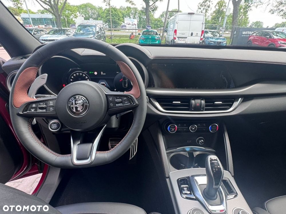 Alfa Romeo Stelvio - 19
