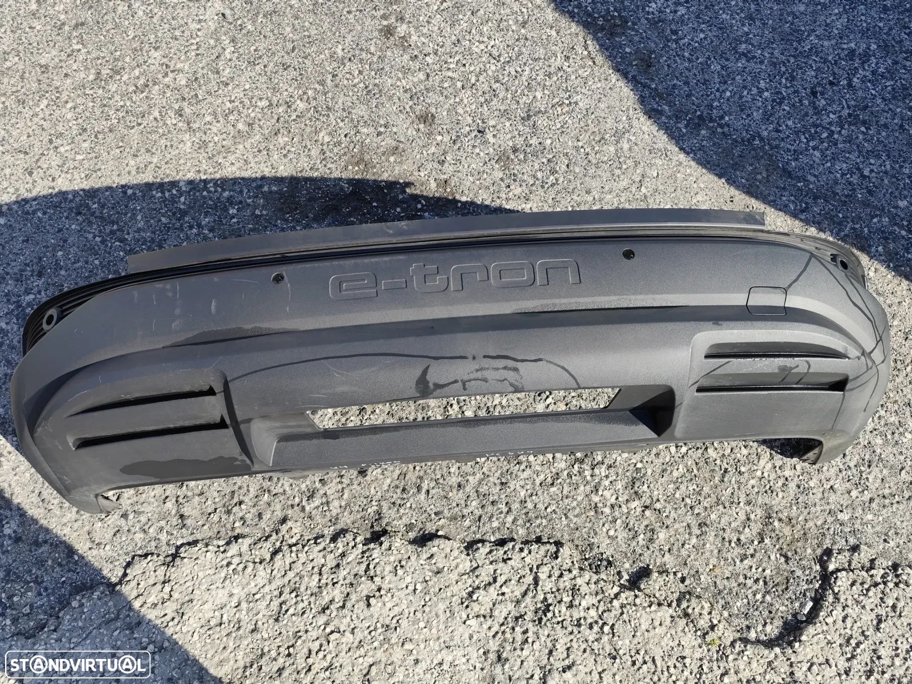 AUDI Q4 E-TRON PARA CHOQUES TRAS - PC594 - 1