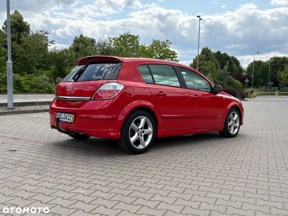 Opel Astra 2.0 T Sport - 1