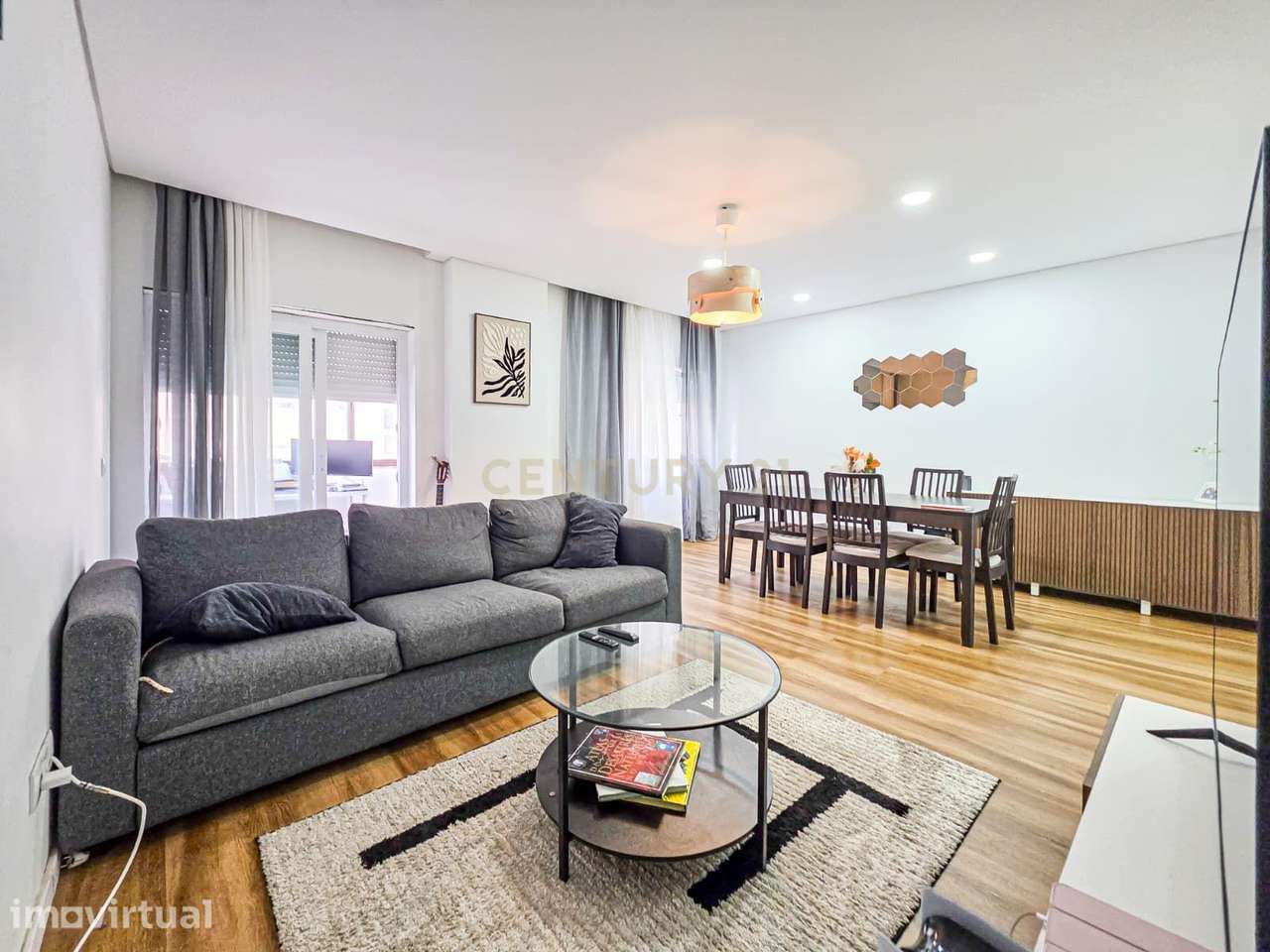 Apartamento Espaçoso em Alto do Seixalinho, Barreiro - Grande imagem: 2/24