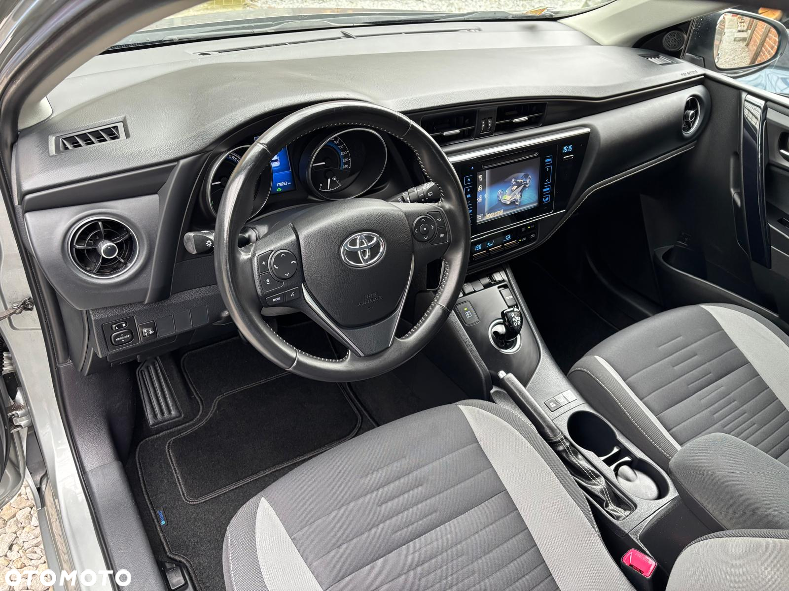 Toyota Auris 1.8 VVT-i Hybrid Automatik Comfort - 28