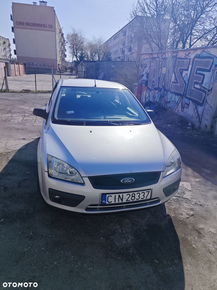 Ford Focus 1.6 TDCi DPF Ambiente - 1