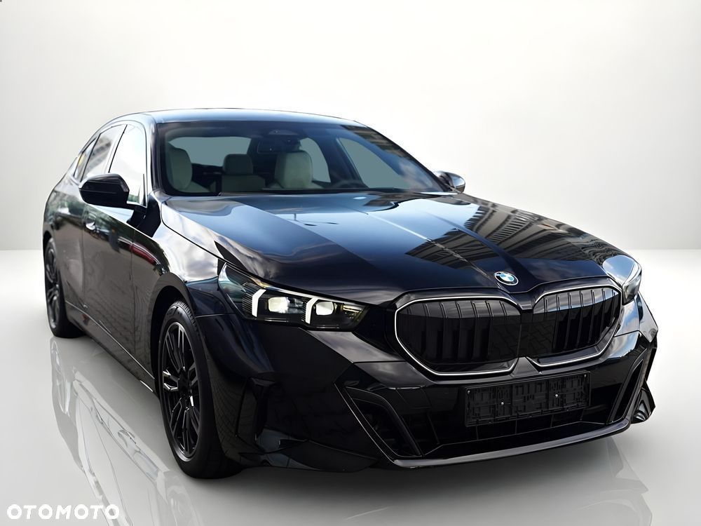 BMW Seria 5 520d xDrive mHEV M Sport - 4