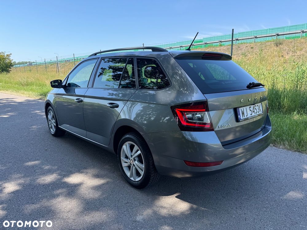 Skoda Fabia 1.0 TSI Ambition Plus - 10