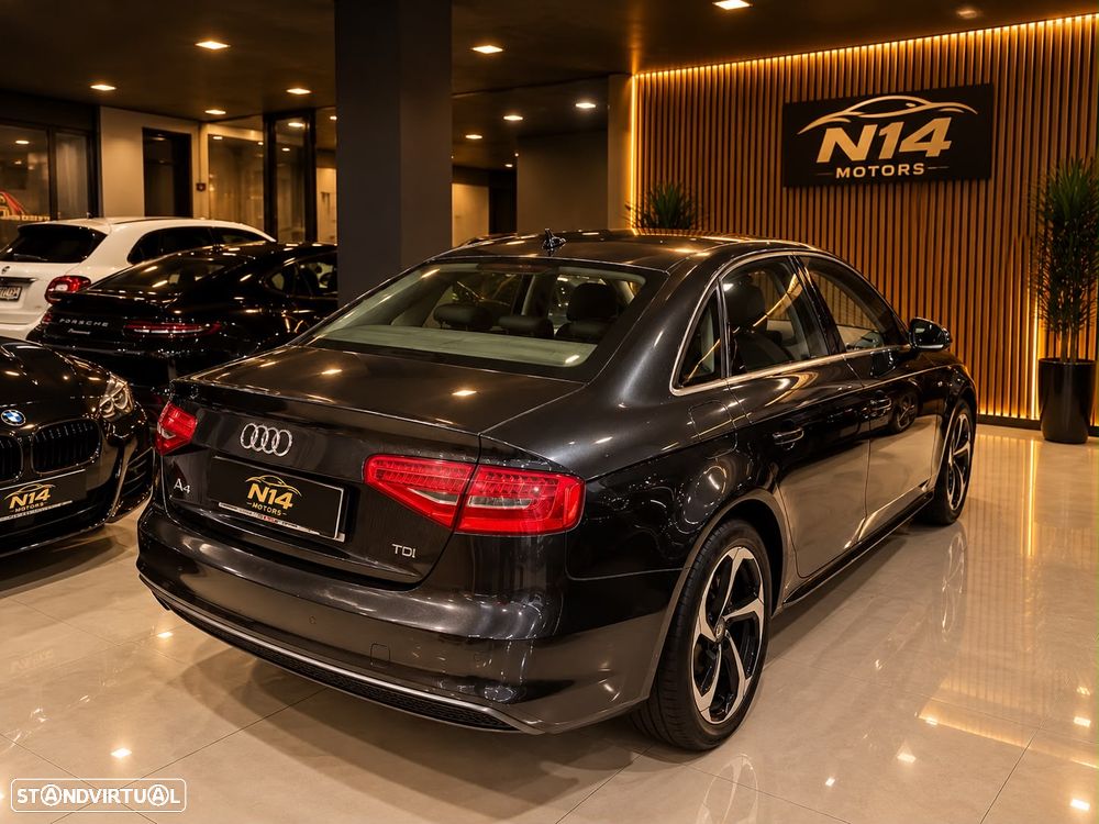 Audi A4 2.0 TDI Business Line Sport - 16