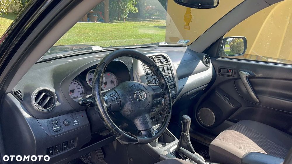 Toyota RAV4 2.0 D-4D 4x4 - 3