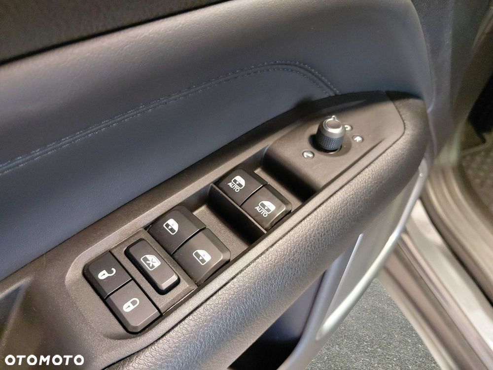 Jeep Compass - 36