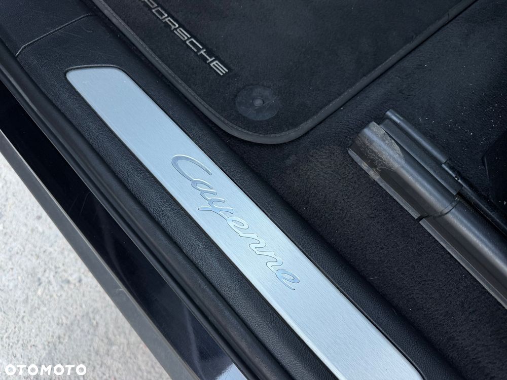 Porsche Cayenne E-Hybrid Tiptronic S Platinum Edition - 19