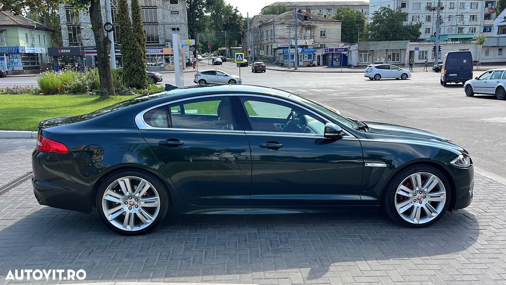 Jaguar XF 3.0D S Portfolio - 4