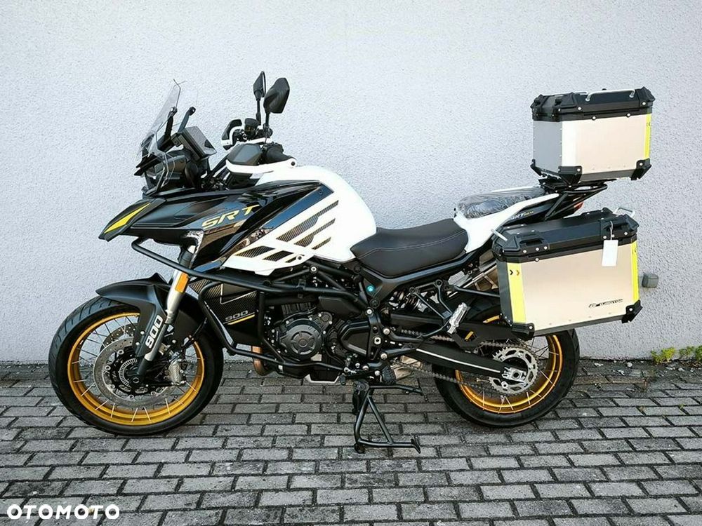 QJMOTOR SRT900SX - 21