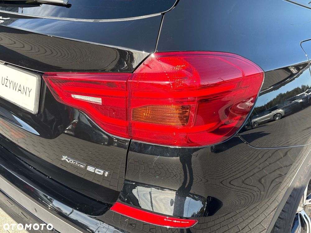 BMW X3 xDrive20i - 25
