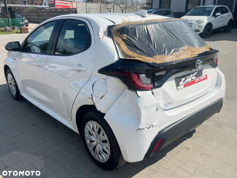 Toyota Yaris - 4