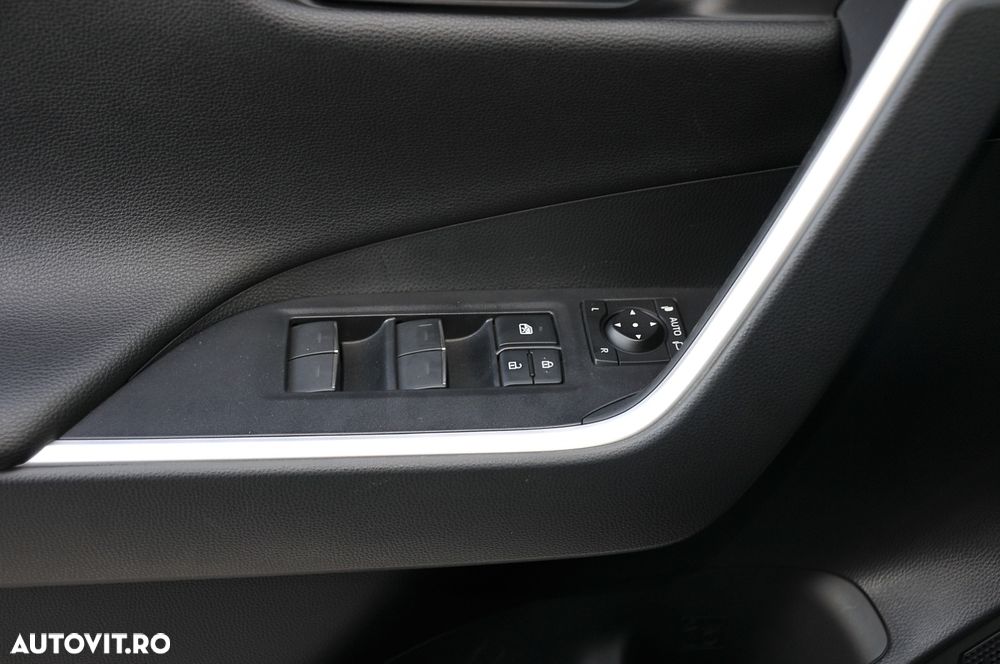 Toyota RAV4 - 22