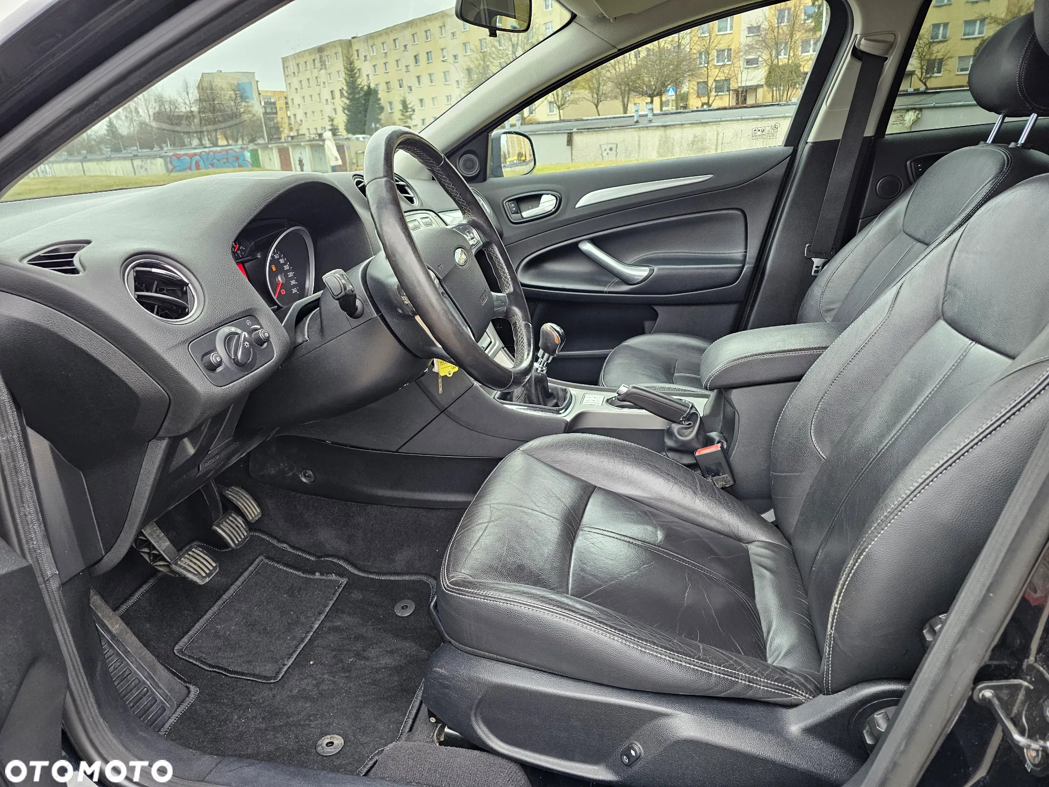 Ford Mondeo 2.2 TDCi Ghia - 22