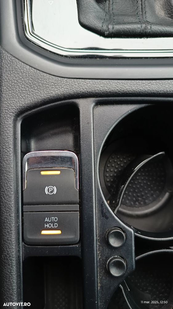 Volkswagen Touran 2.0 TDI EVO DSG Highline - 12