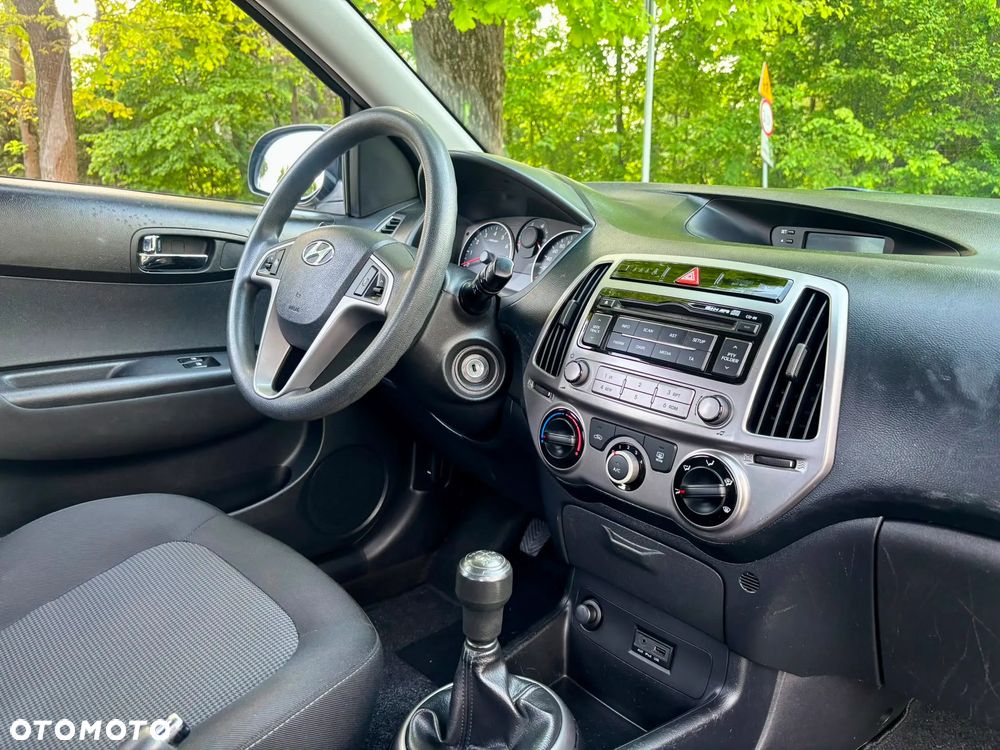 Hyundai i20 1.25 Wersja Jubileuszowa - 32