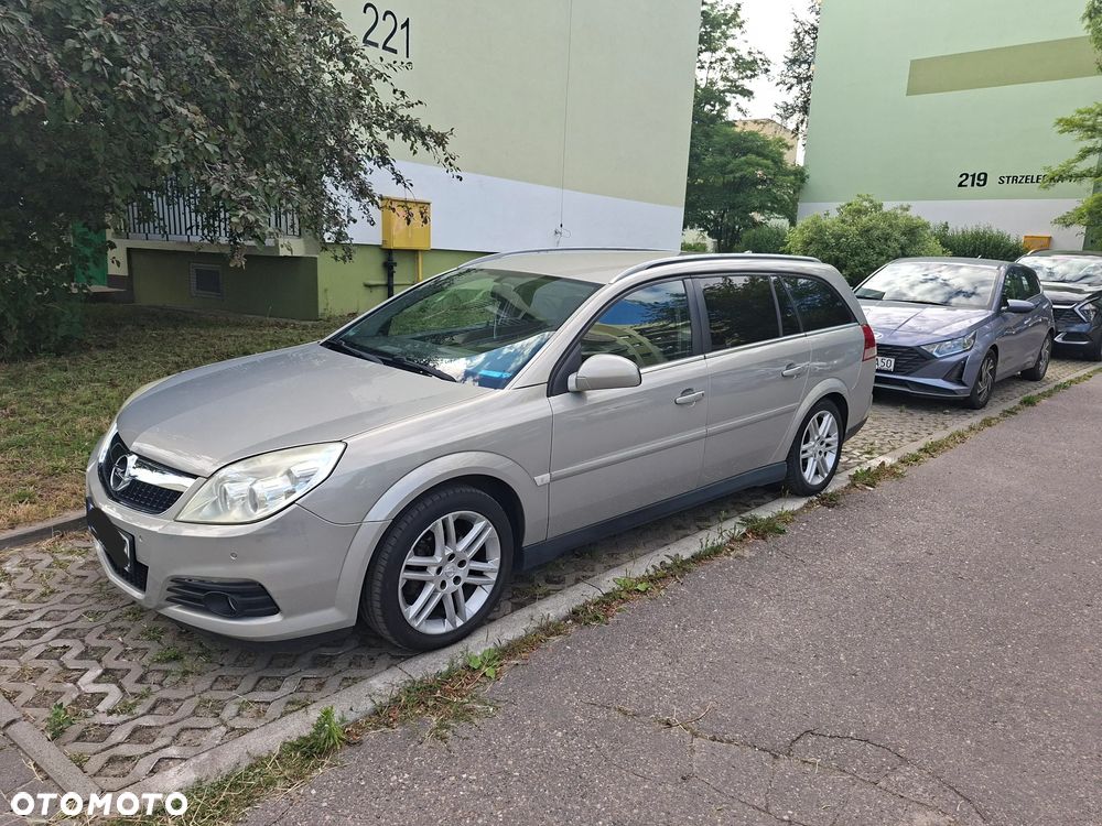 Opel Vectra 1.9 CDTI Cosmo - 1