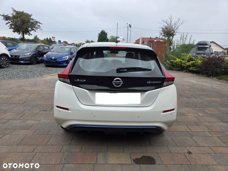 Nissan Leaf 40 kWh 3.ZERO - 11
