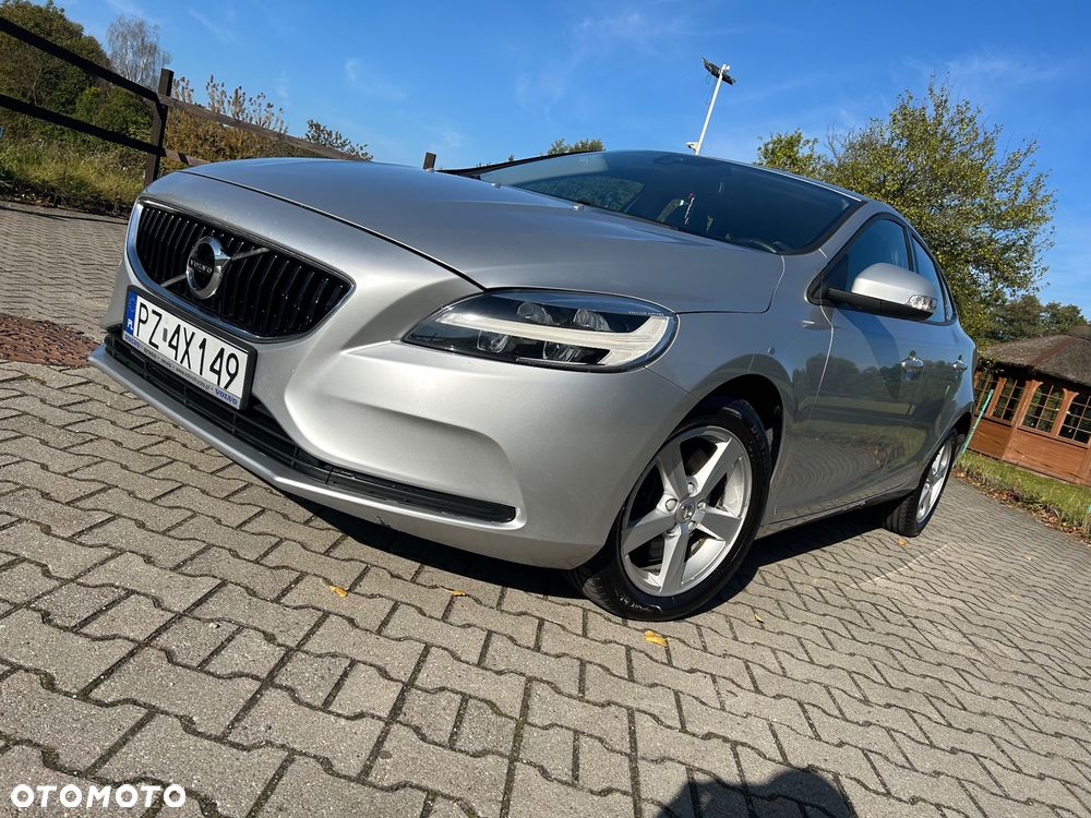 Volvo V40