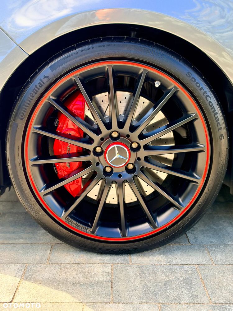 Mercedes-Benz CLA 45 AMG 4-Matic - 7