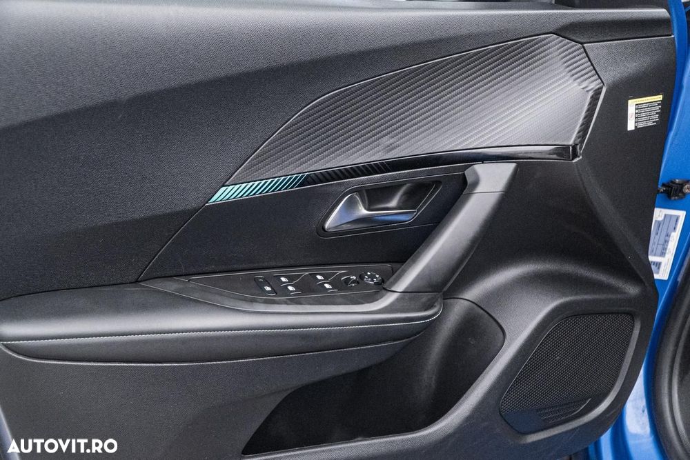 Peugeot 2008 PureTech 130 Allure Pack - 33