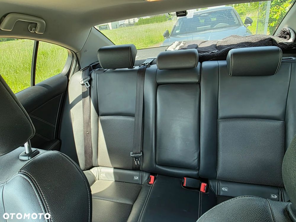 Toyota Avensis 2.0 D-4D Prestige - 10
