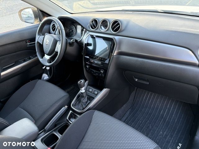 Suzuki Vitara 1.4 Boosterjet mHEV Premium Plus 2WD - 17