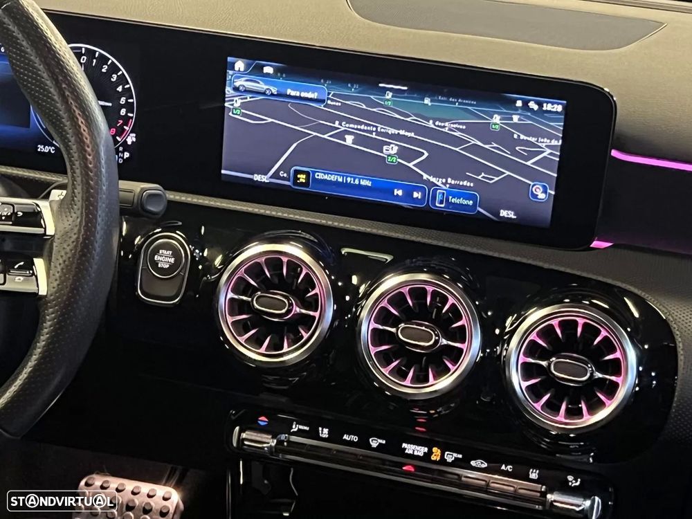 Mercedes-Benz A 250 Limousine e AMG Line - 14