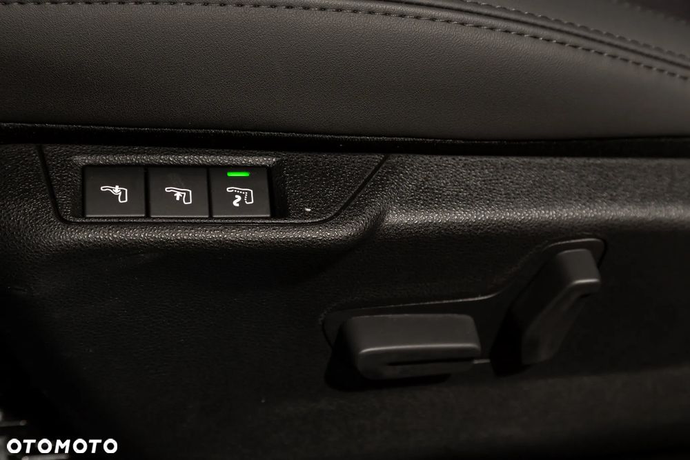 Alfa Romeo Junior 1.2 mHEV Ti eDCT - 11