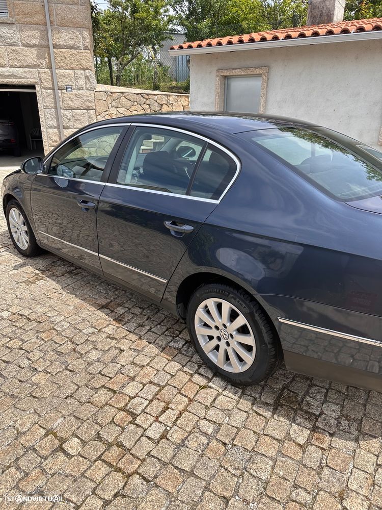 VW Passat - 12