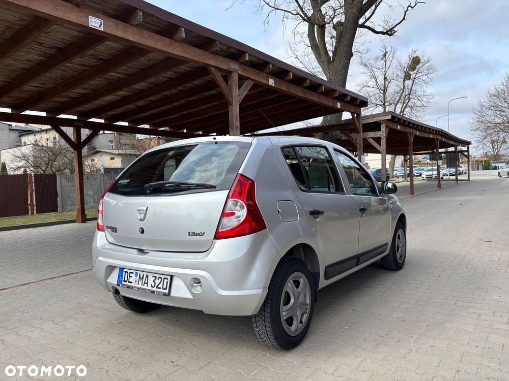 Dacia Sandero 1.2 16V Laureate II - 5